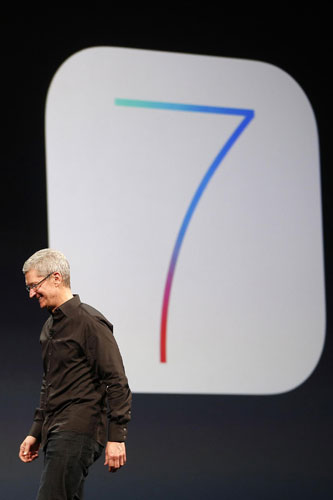 Apple unveils new mobile software platform