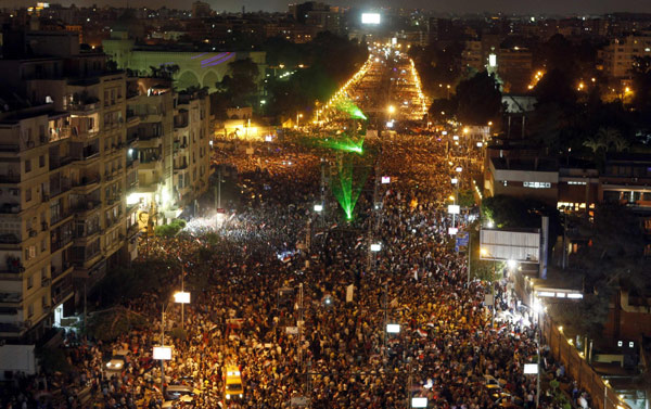 Egypt's Mursi rebuffs army ultimatum
