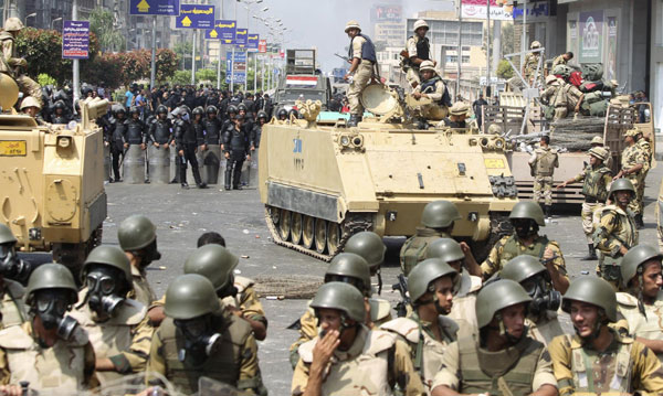 Egypt forces crush protesters