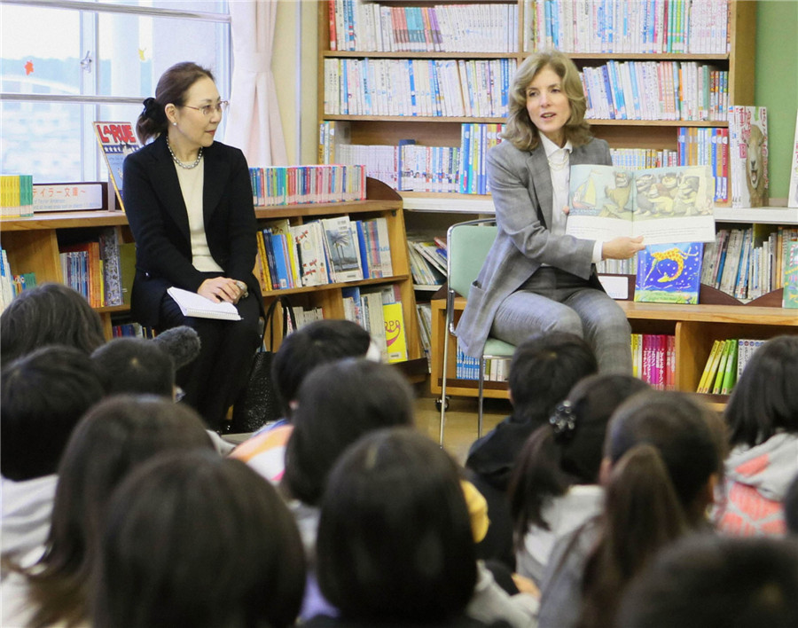 Caroline Kennedy visits Japan's disaster-struck regions