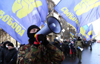 Ukraine protesters end city hall occupation