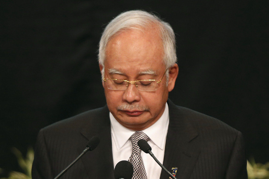 Malaysian PM: Flight MH370 'ended in south Indian Ocean'