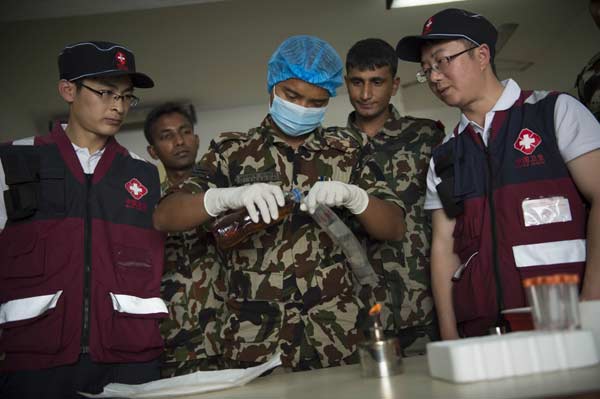 China helps Nepal build post-quake epidemic prevention team
