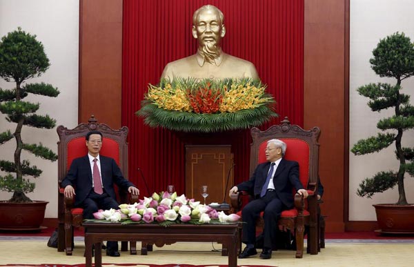 China, Vietnam express willingness to fully implement consensus between their leaders