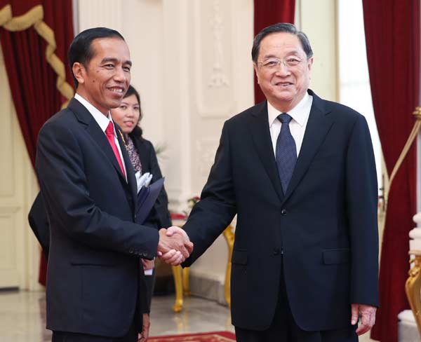 Chinese top political advisor calls for further improvement of Sino-Indonesian ties