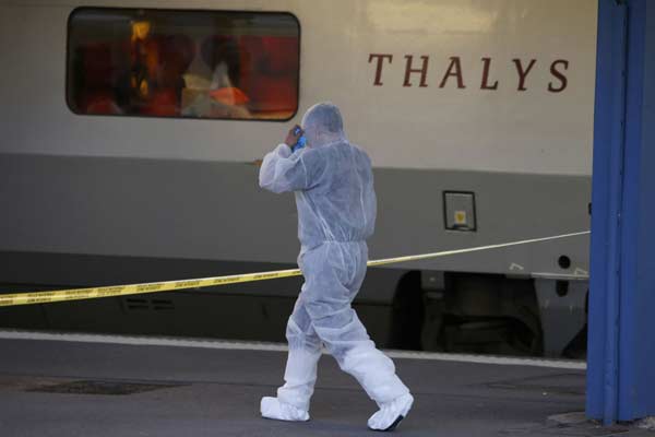 French govt raises vigilance to secure public transport after train shooting