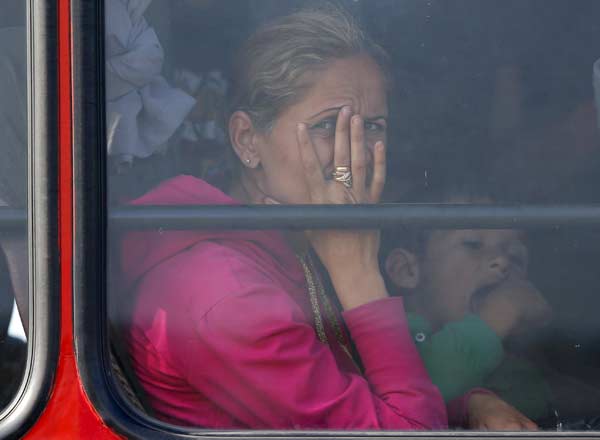 Hungary scrambles to confront migrant influx