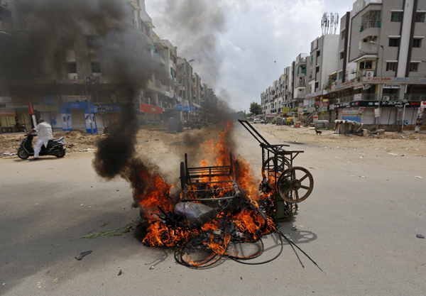 India deploys army to stop caste-related violence in Gujarat