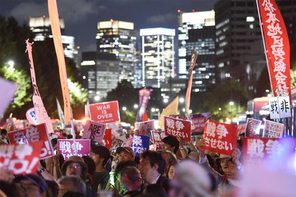 45,000 Japanese protestors rally against Abe's security bills