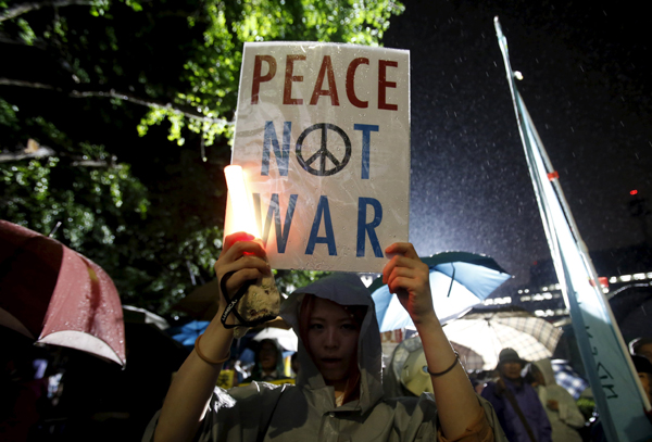 Japan's opposition parties making last-ditch efforts against war bills