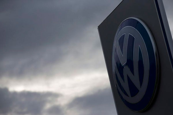 Volkswagen chief faces grilling by board over diesel scandal