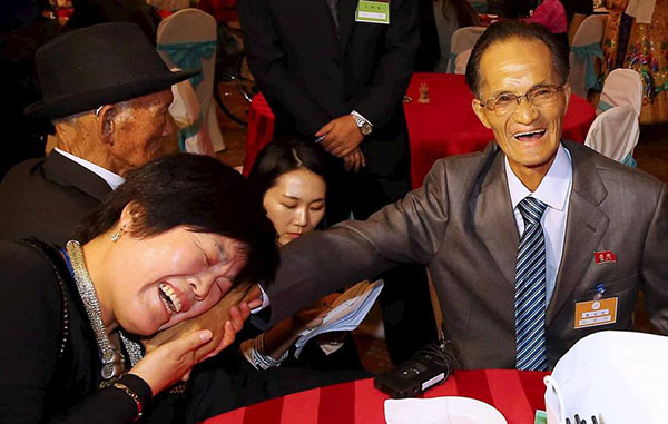 2nd group of S. Koreans reunion with DPRK relatives after 6 decades