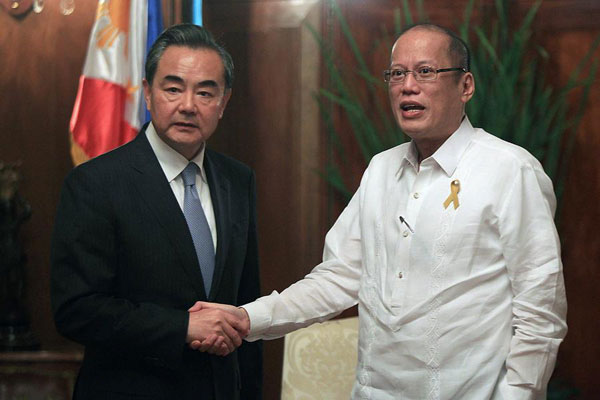 China wiling to establish stable, friendly relations with Philippines: FM