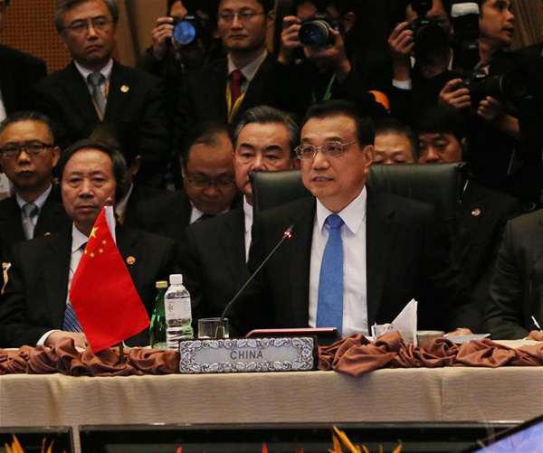 China offers ASEAN loans, development proposals amid closer ties