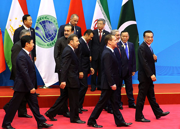 SCO PMs make infrastructure construction priority for cooperation