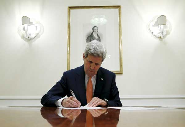 US officially lifts nuclear sanctions against Iran: Kerry