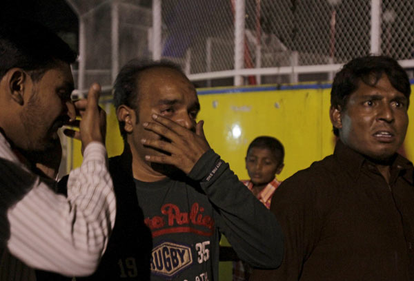 Suicide bomber targeting Christians kills 65 in Pakistan park
