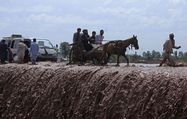 65 killed in rain-triggered accidents in Pakistan