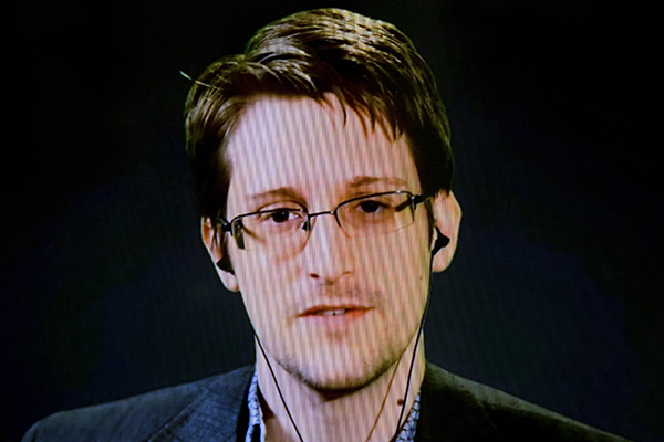 Snowden sues Norway to seek safe travel to receive prize