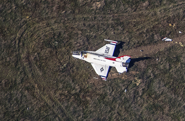 Thunderbird crashes after show at Air Force Academy graduation