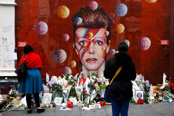 Former bandmates mark David Bowie's birthday