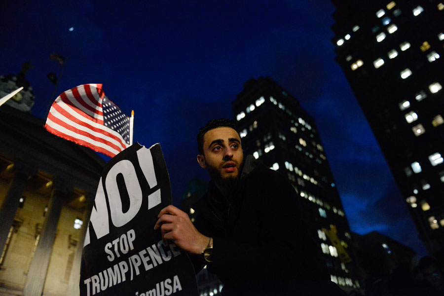 US Muslims protest against Donald Trump's travel ban