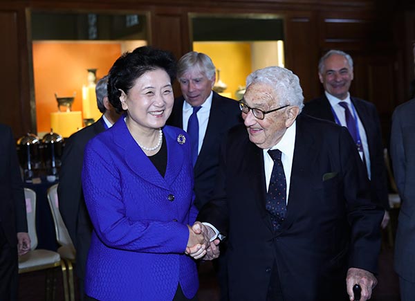 Kissinger: Sino-US ties crucial for peace, progress