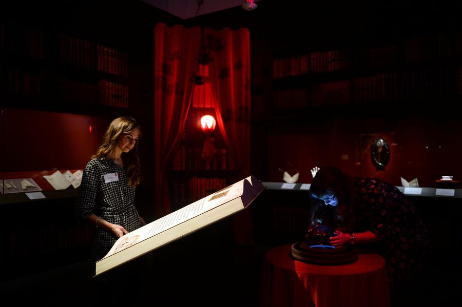 Harry Potter exhibition blends wizardry with history