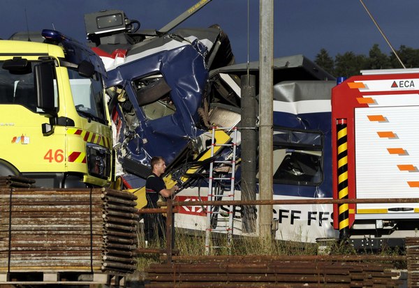 Train collision injures dozens in Switzerland