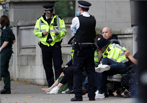 Driver arrested after hitting and injuring several people outside London museum
